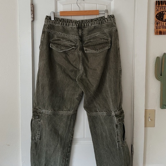 Free People We The Free Marx Slouchy Cargo Jeans 29 EUC - Picture 5 of 7